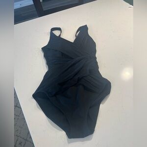 Gottex Black Lattice Surplice One Piece Swimsuit size 8(M)